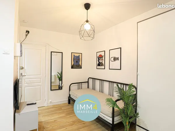 Studio 1 pièce 18 m²