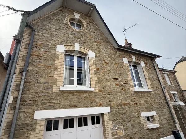 Rennes Quartier Volney - Maison Type 8 - 6 ch