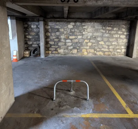 Parking 12 m²