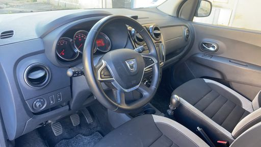 Dacia Lodgy 1.5 Blue dCi 115  - Stepway 7 Pl. – 2021 – 99240 km – Diesel – Boîte Manuelle — photo 17