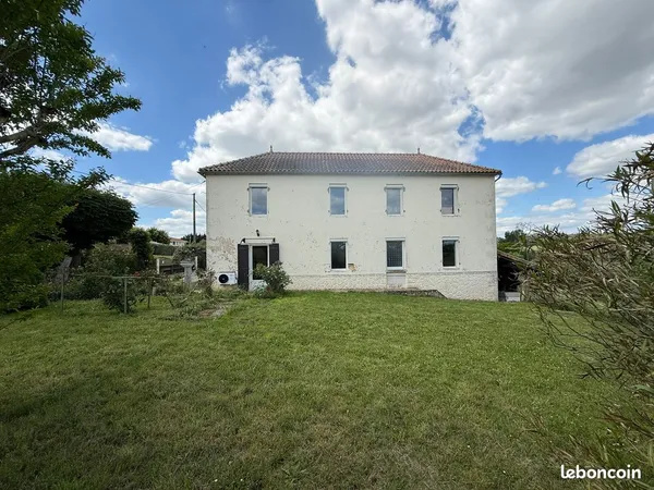 Maison 9 pièces 230 m²