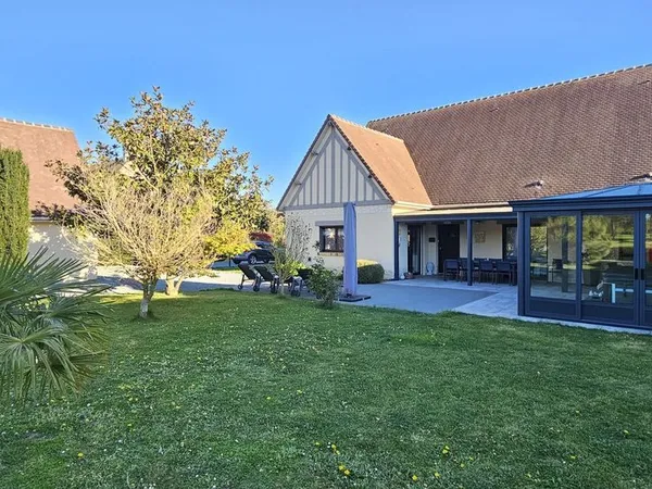 Propriété 5 pièces 140 m²