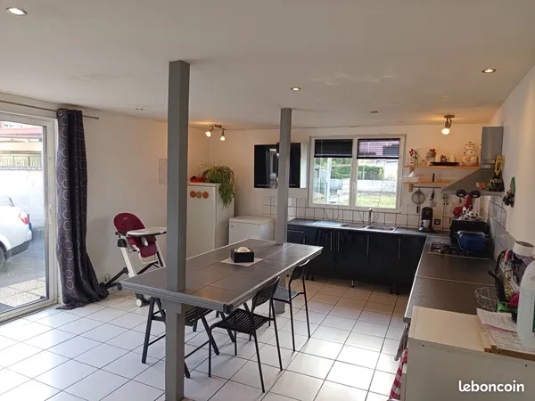 Maison sin le noble