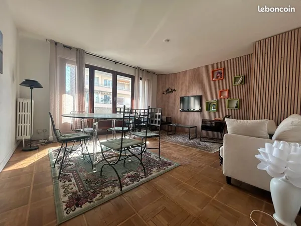 Appartement T4 entre le lac et les haras