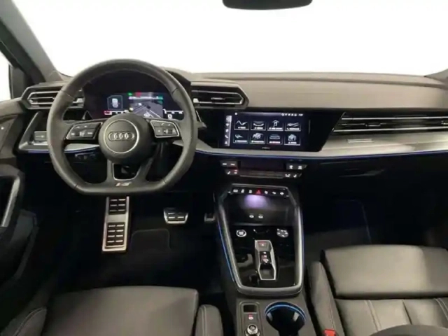 Audi A3 tfsi mild hybrid 150 s tronic 7 s line — photo 8