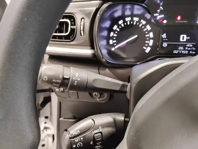 Citroën C3 puretech 83 s&amp;s bvm5 shine — photo 17