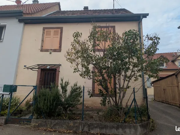 Maison de village de 107 m2 à rénover à Steinbach (2 mn de Cernay)
