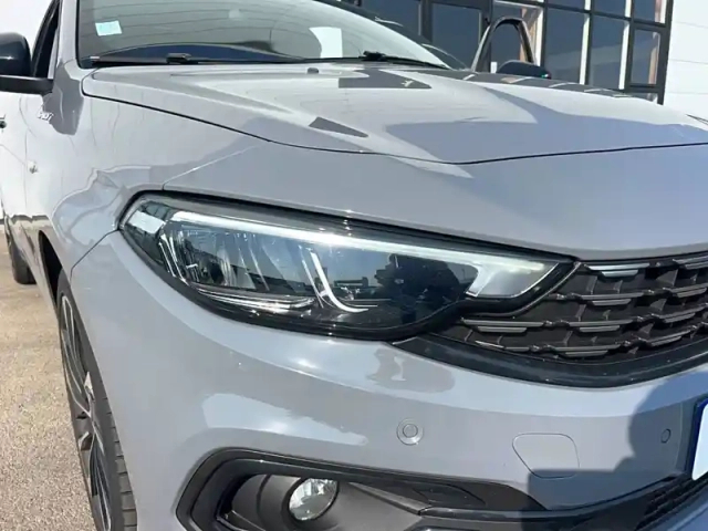 Fiat Tipo 5 portes 1.0 firefly turbo 100 ch s&amp;s — photo 9