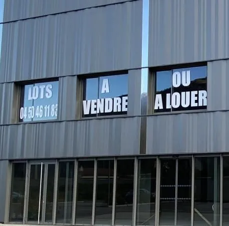 Local commercial 250 m²