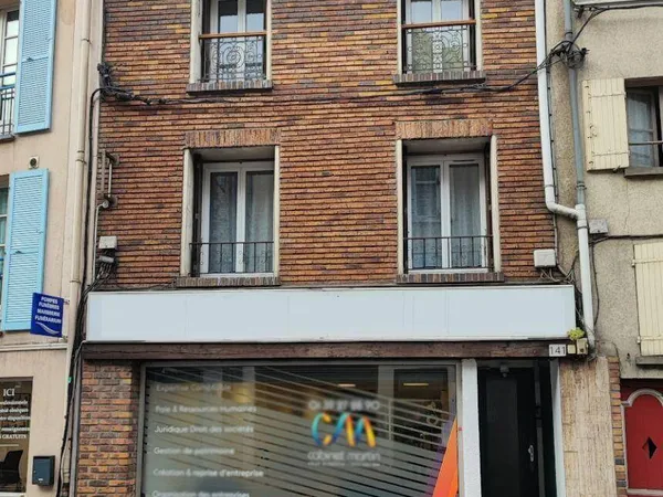 Local commercial 1 pièce 213 m²