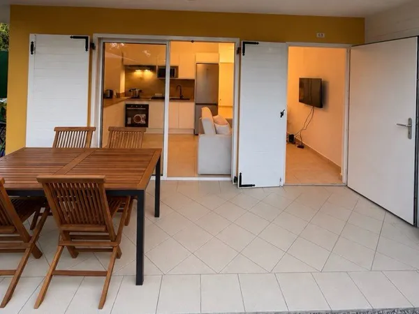 Location T2 + Jardin 40m2 meublé Gosier