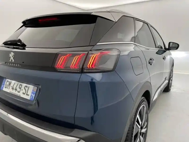 Peugeot 3008 hybrid4 300 e-eat8 — photo 26