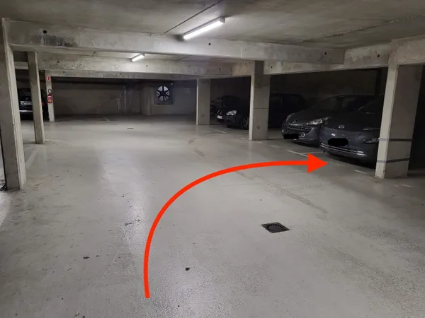 Loue parking souterrain dans une résidence boulevard des Minimes