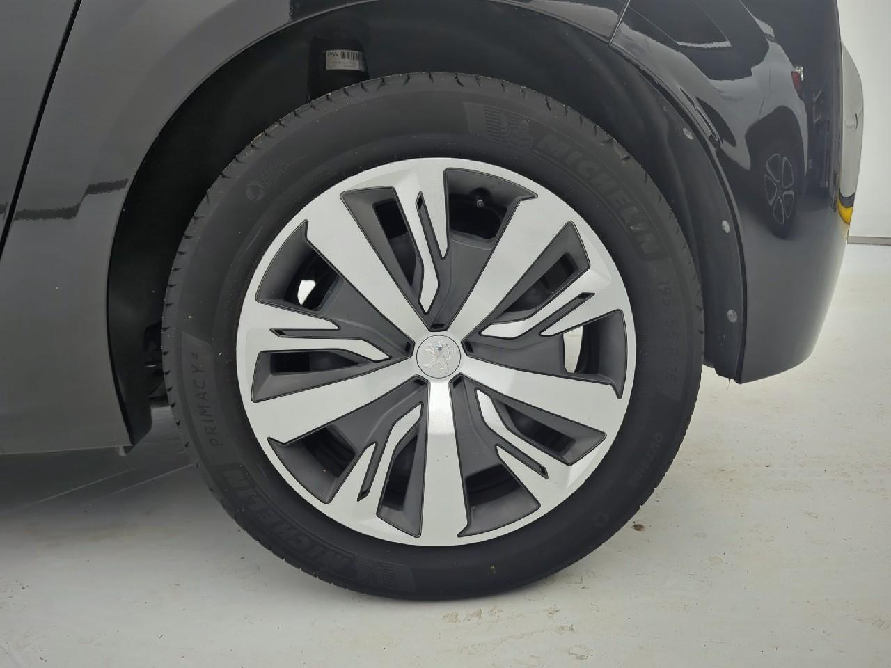 Peugeot 208 puretech 100 s&s bvm6 active — photo 11