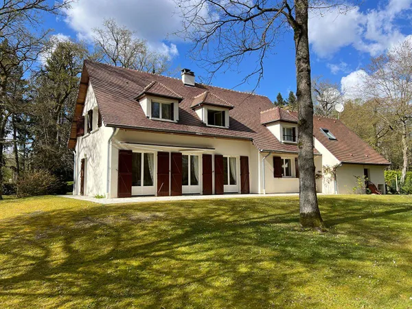 Maison 10 pièces 210 m²
