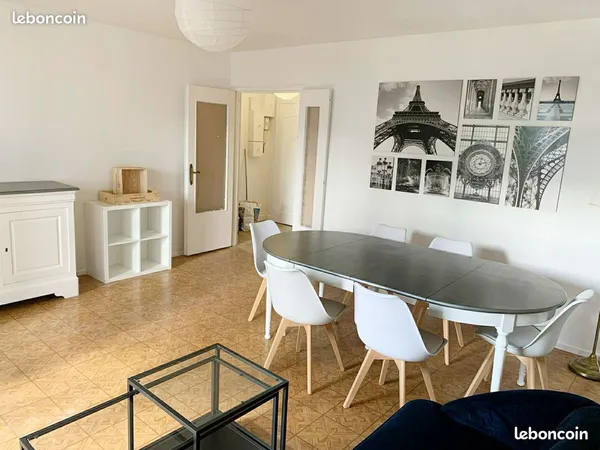 Grande chambre meublée - Colocation 117 m² - Tram au pied - 400 CC