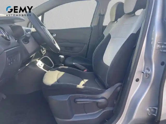 Renault Captur tce 90 - 19 — photo 9
