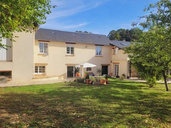 Achetez à Louviers - Maison familiale spacieuse avec jardin e