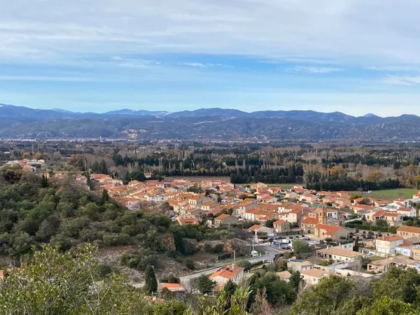 Terrain 280 m²