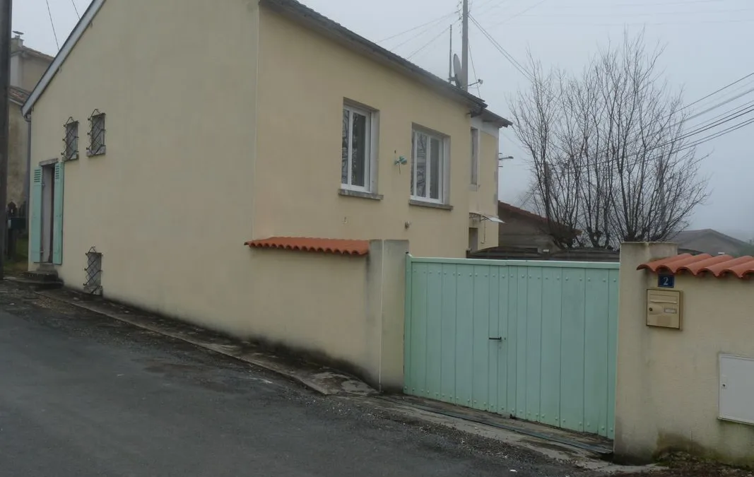 Photo 1