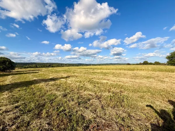 Terrain 1935 m²