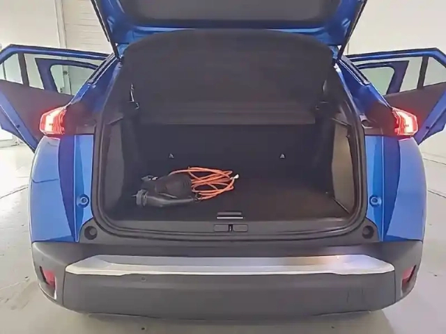 Peugeot 2008 electrique 136 ch — photo 75