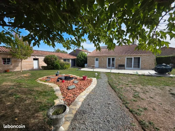 Maison 131m2 avec garage et dependance