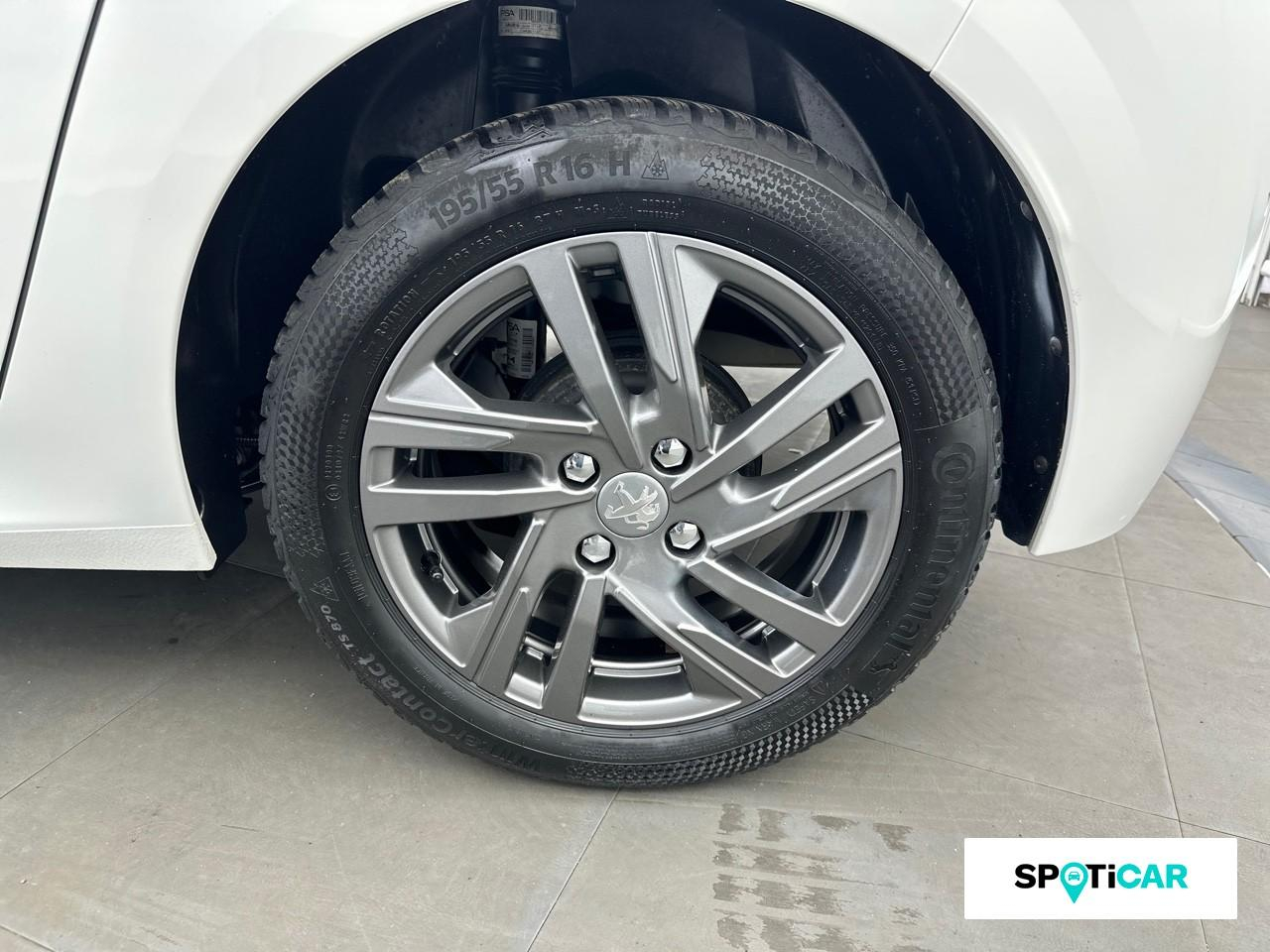 Peugeot 208 1.2 puretech 100ch s&s style 118g — photo 11