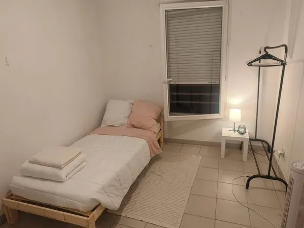 Chambre location femmes uniquement
