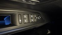 Peugeot 3008 HYBRID 225ch GT e-EAT8 — photo 28