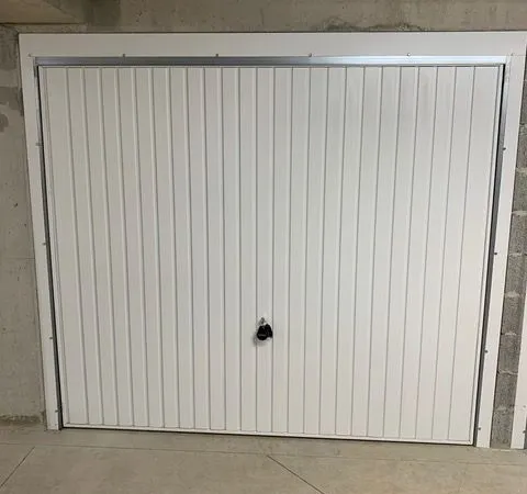 Garage / box / parking