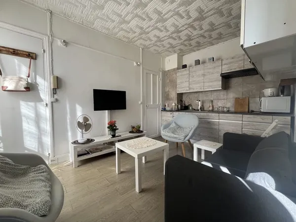 Appartement 2 pièces proche RER B