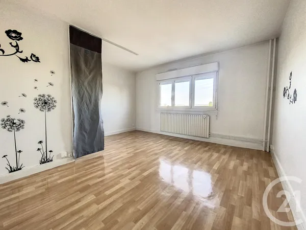 Studio 1 pièce 37 m²