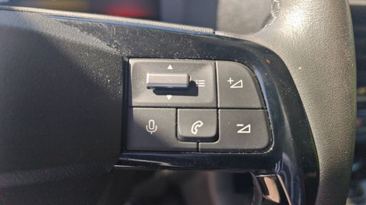 Opel Vivaro Cabine Approfondie 2.0 BlueHDi 180 EAT8 - Taille M – 2025 – 36369 km – Diesel – Boîte Automatique — photo 9