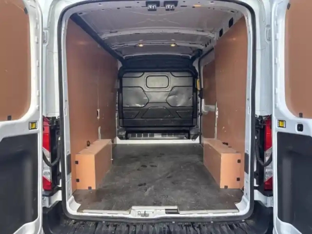 Ford Transit 2t fg t310 l2h2 2.0 ecoblue 130ch s&amp;s trend business — photo 10