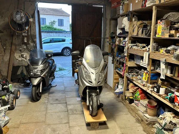 Parking moto