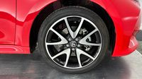 Toyota Yaris 116h Première 5p — photo 20