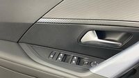 Peugeot 2008 1.2 PureTech 130ch S&S Allure EAT8 — photo 18