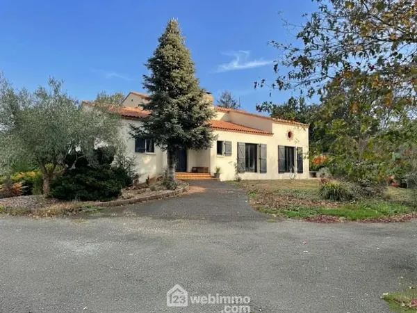 Maison 7 pièces 190 m²