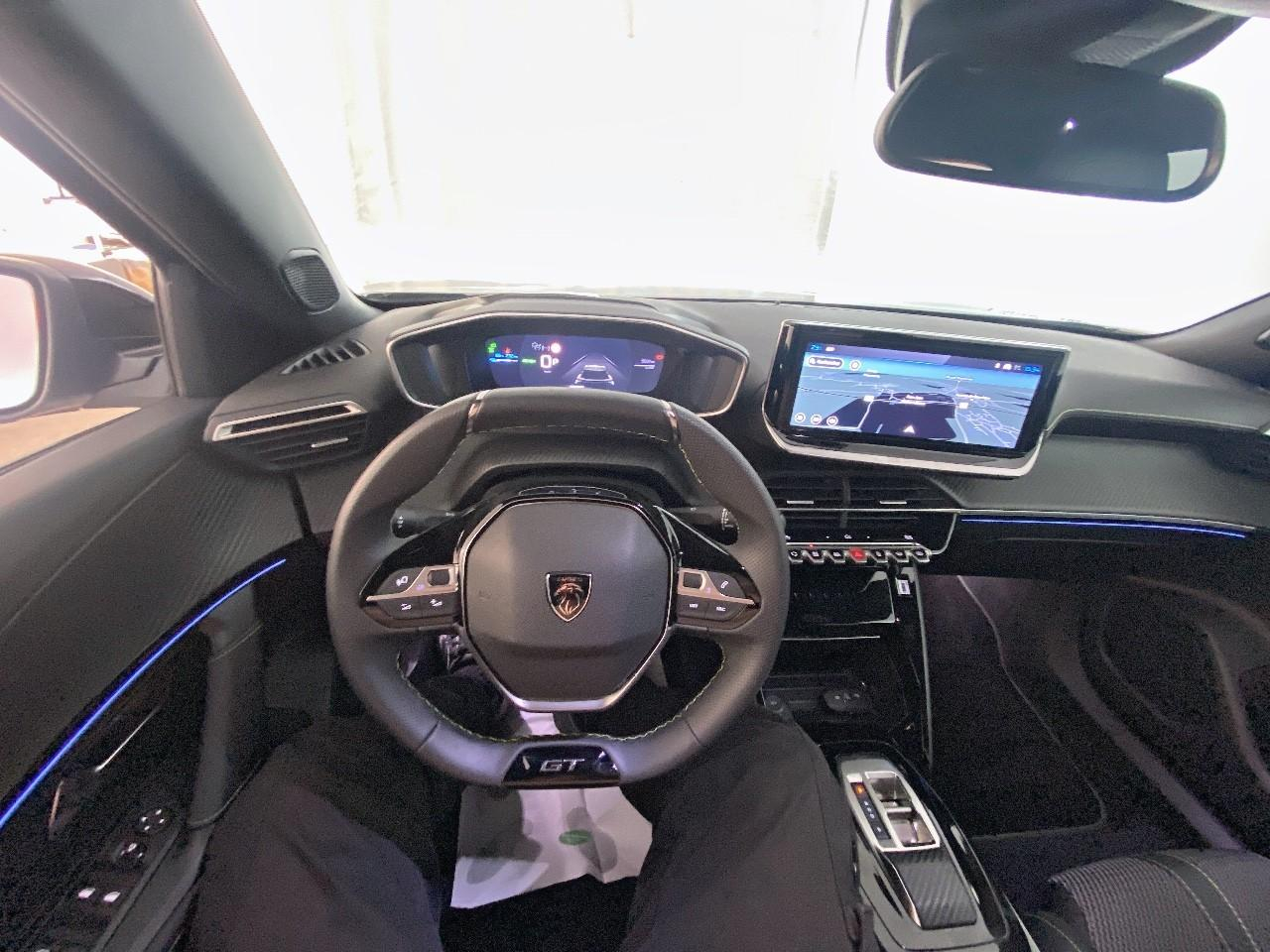 Peugeot 2008 electrique 156 ch 54 kwh gt — photo 12