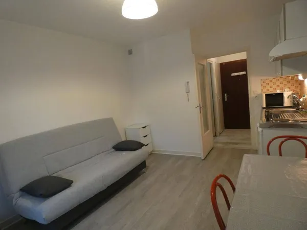 Studio 1 pièce 18 m²