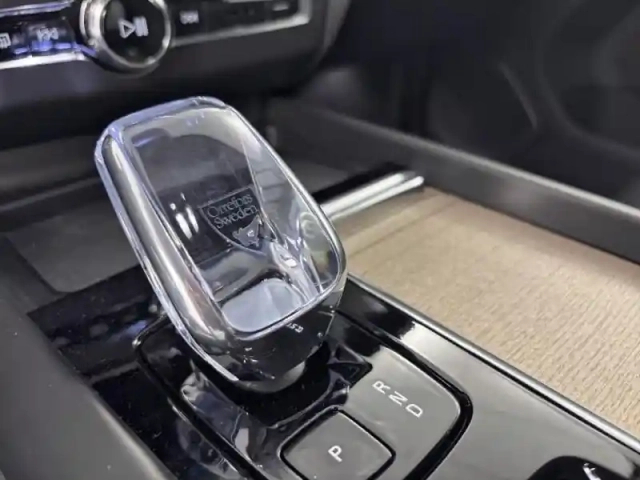 Volvo Xc60 t6 hybride rechargeable 350ch plus style dark geartronic 8 awd — photo 8