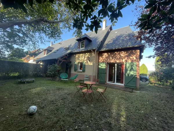 Partagez à mi-temps la location d'une charmante maison secondaire familiale à 2 pas de Deauville !