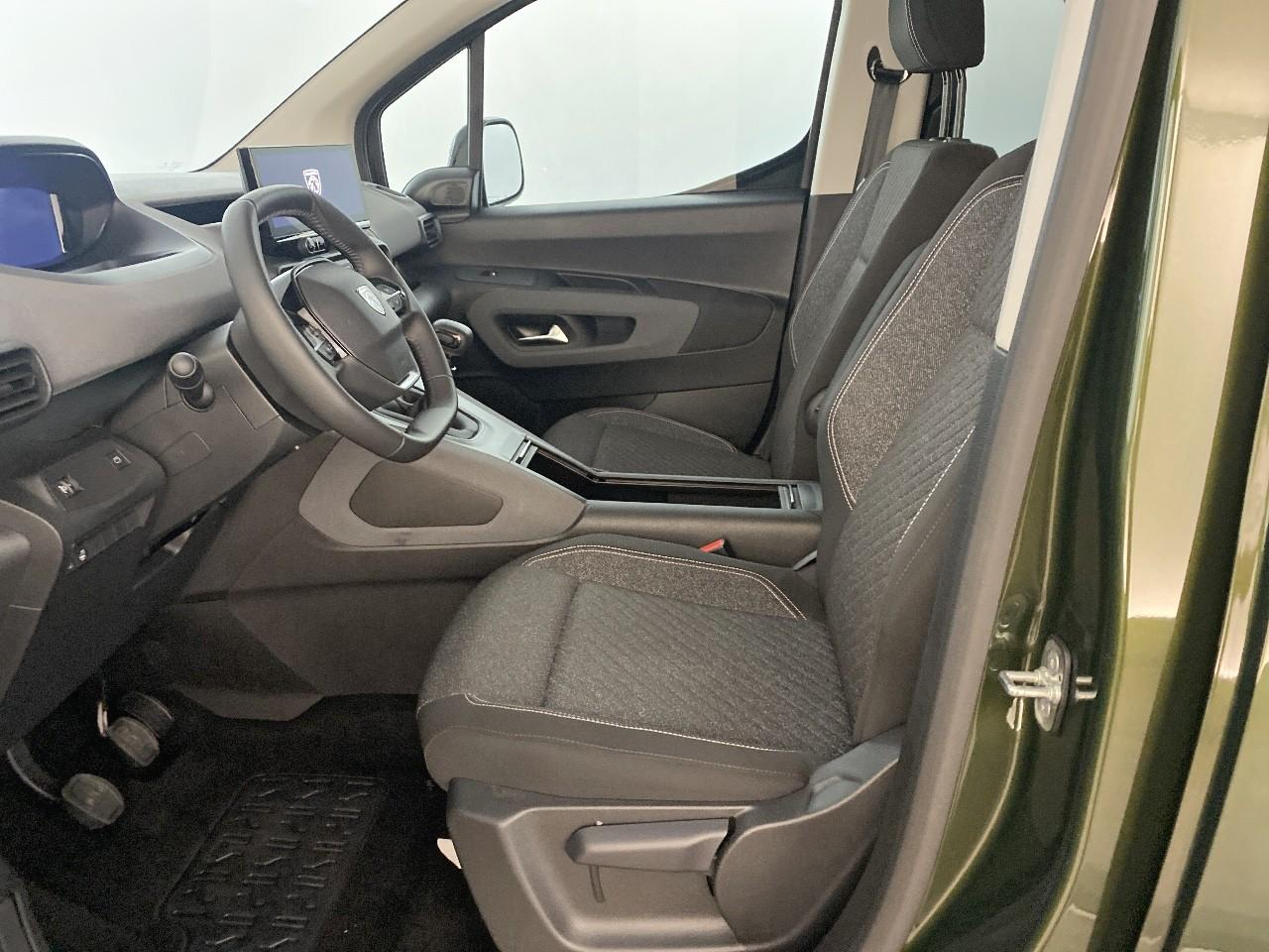 Peugeot Rifter m diesel 100 ch manuelle 5pl allure — photo 9