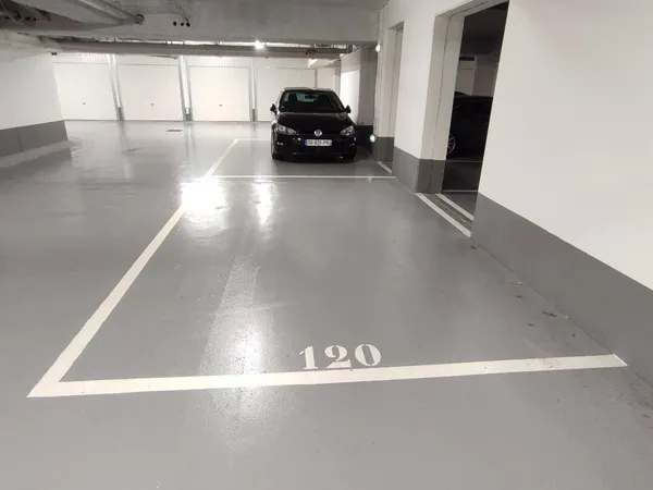 Parking 16 m²