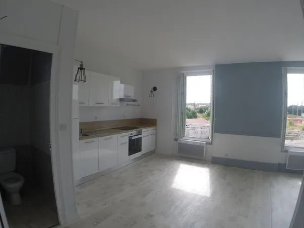 appartement F3 semi équipé
