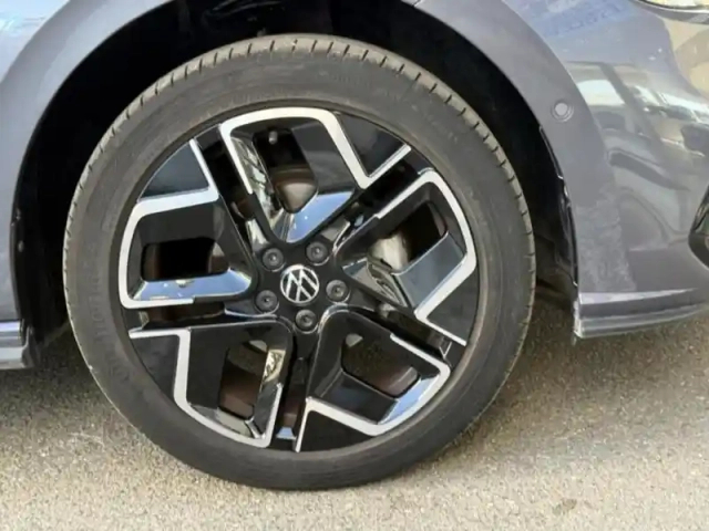 Volkswagen Polo 1.0 tsi 95ch r-line edition — photo 11