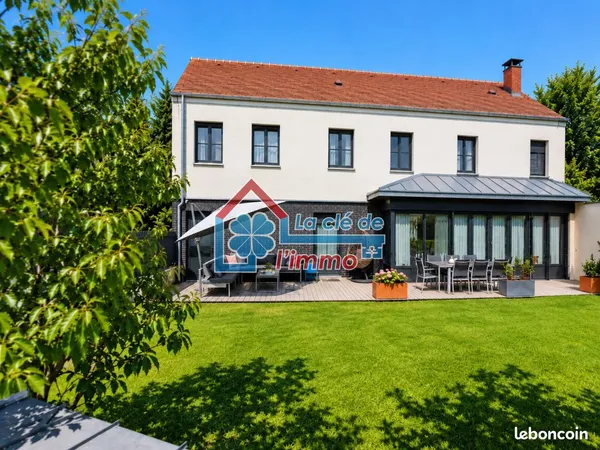Maison 8 pièces 192 m²