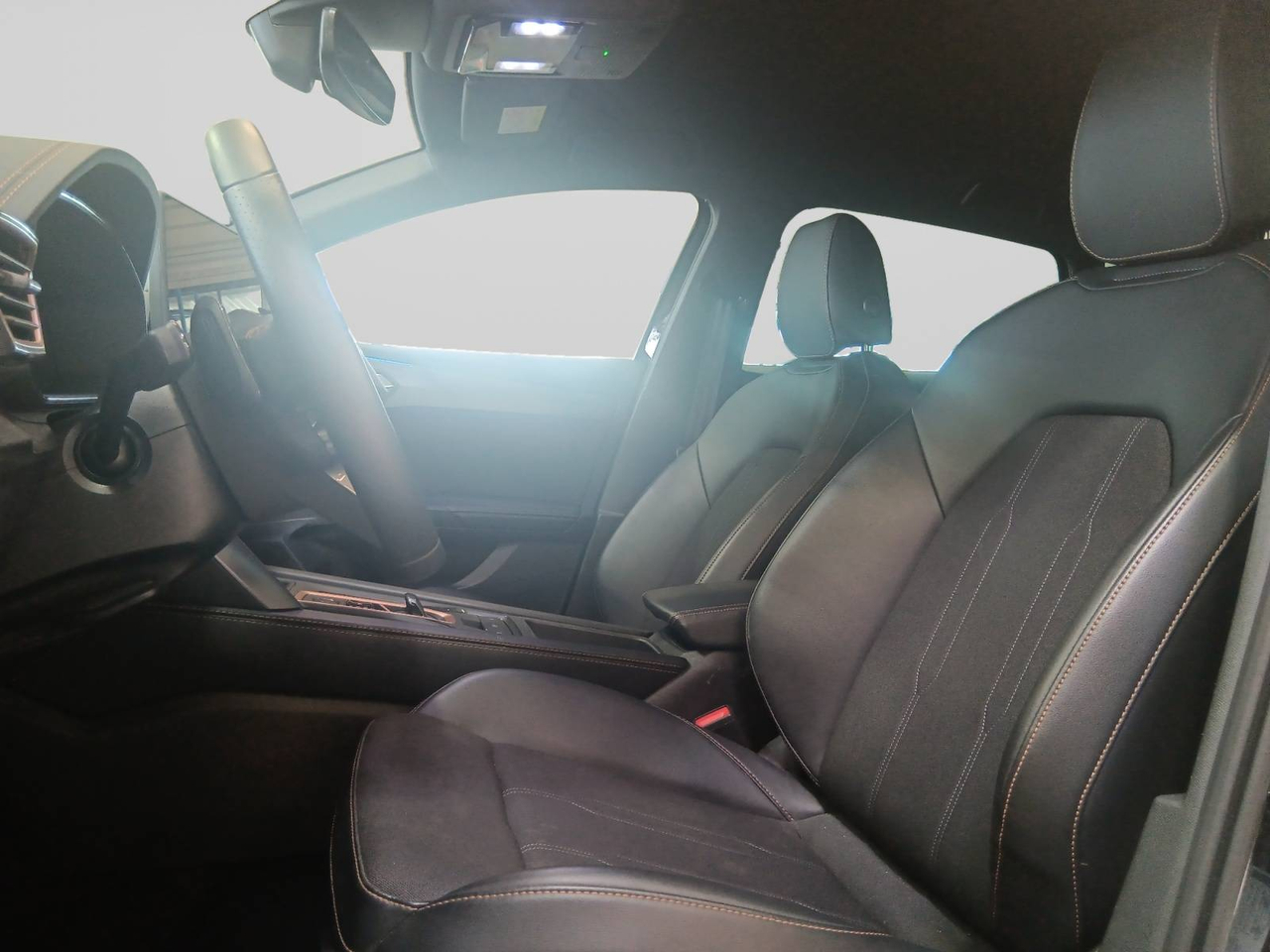 Cupra Leon — photo 13