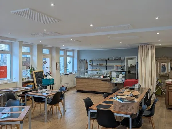 À Louer : Local Commercial Lumineux de 130 m² - Saint-Brieuc (Quartier Robien)